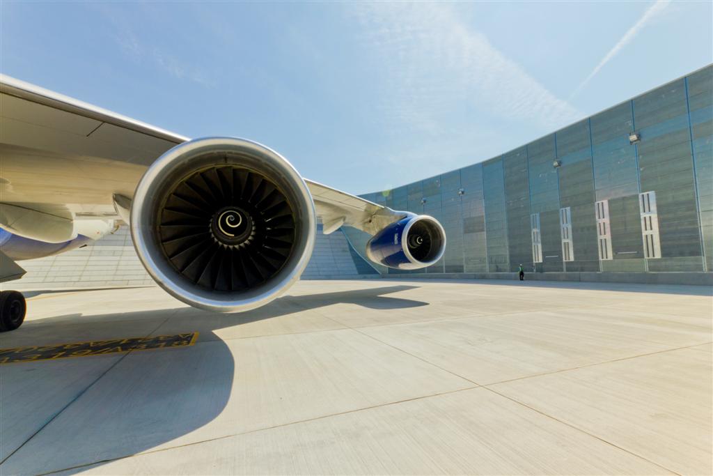 airport-barrier1-th