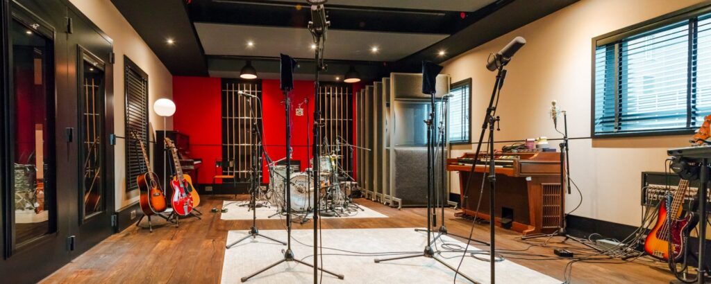 WB-music-studio-Sept-2016-6371-1600x640